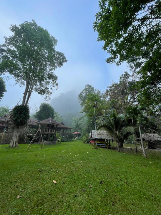 Khaosok Monkeys & River Camps Khao Sok National Park Buitenkant foto